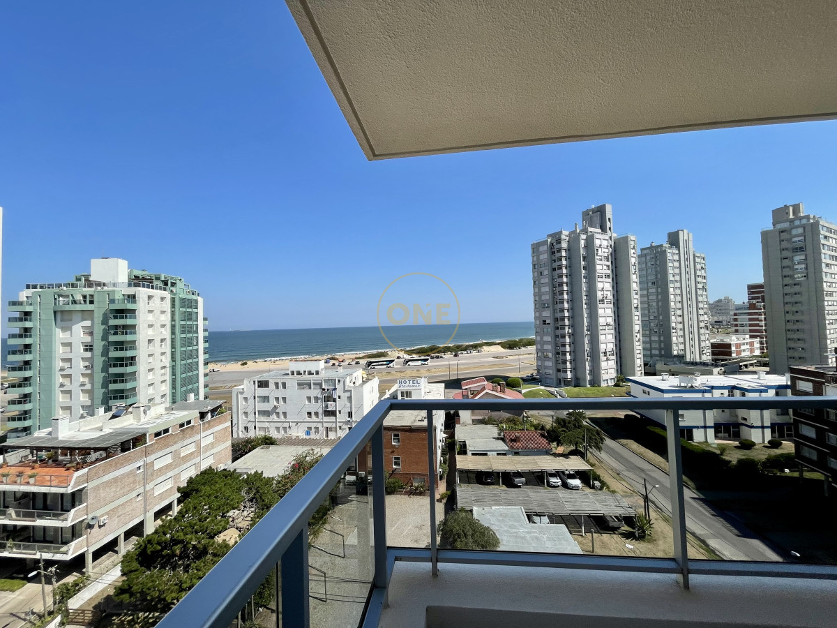 Apartamento ID.1674 - Venta Apartamento con vista al mar playa Brava Punta del Este 
