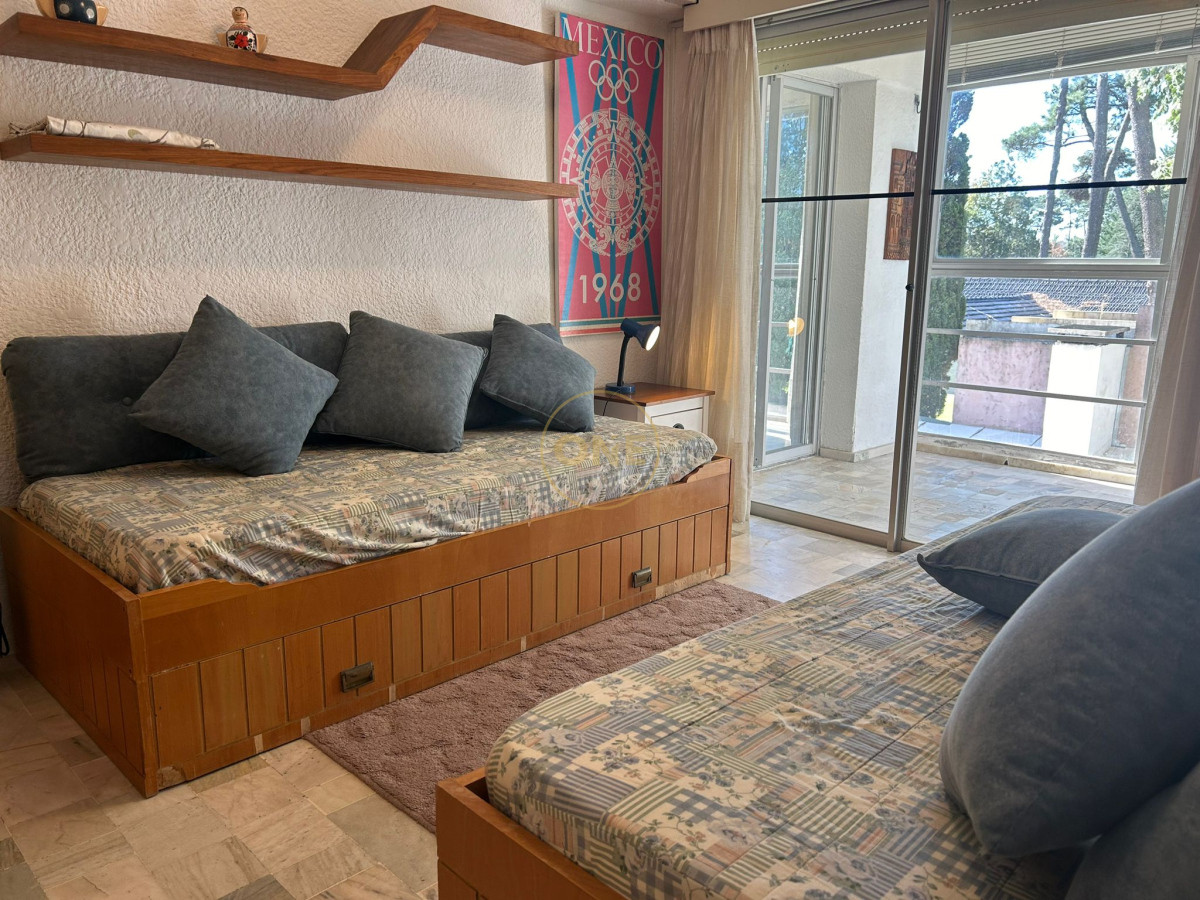Apartamento ID.1555 - venta apartamento 3 dormitorios en Roosevelt - Punta del Este con terraza y parrillero