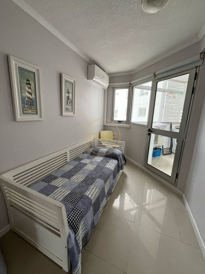 Apartamento ID.1562 -  Venta Apartamento 3 dormitorios más dependencia en Playa Brava Punta del Este