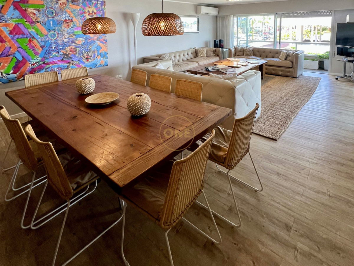 Apartamento ID.2028 - Exclusivo apartamento 3 dormitorios Peninsula Punta del Este en venta