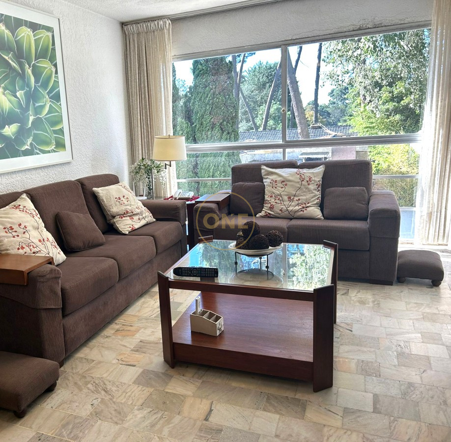 Apartamento ID.1555 - venta apartamento 3 dormitorios en Roosevelt - Punta del Este con terraza y parrillero