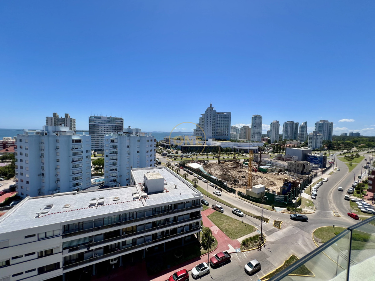 Apartamento ID.2029 - Apartamento 3 dormitorios en Suite Peninsula Punta del Este en venta