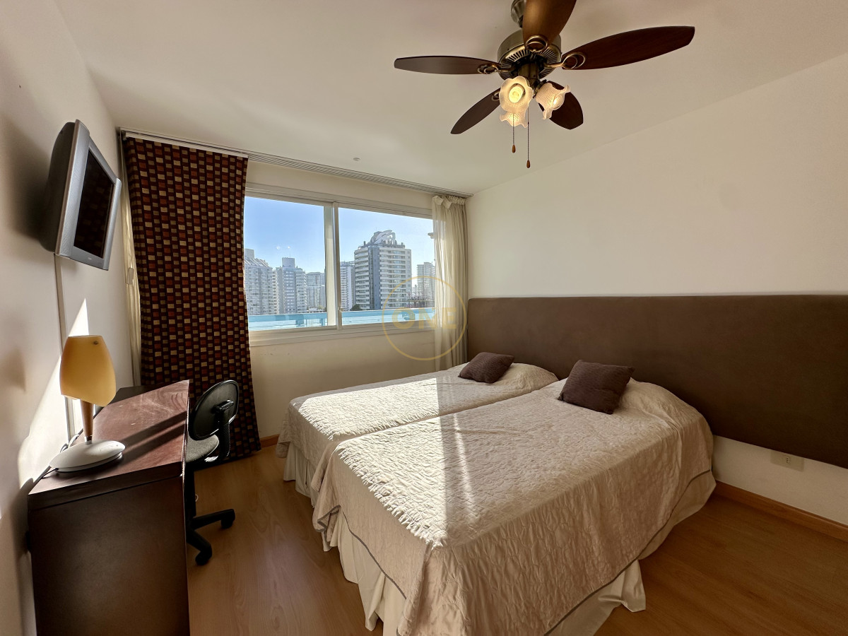 Apartamento ID.2021 - Apartamento en venta 3 Dormitorios playa Brava Punta del Este 