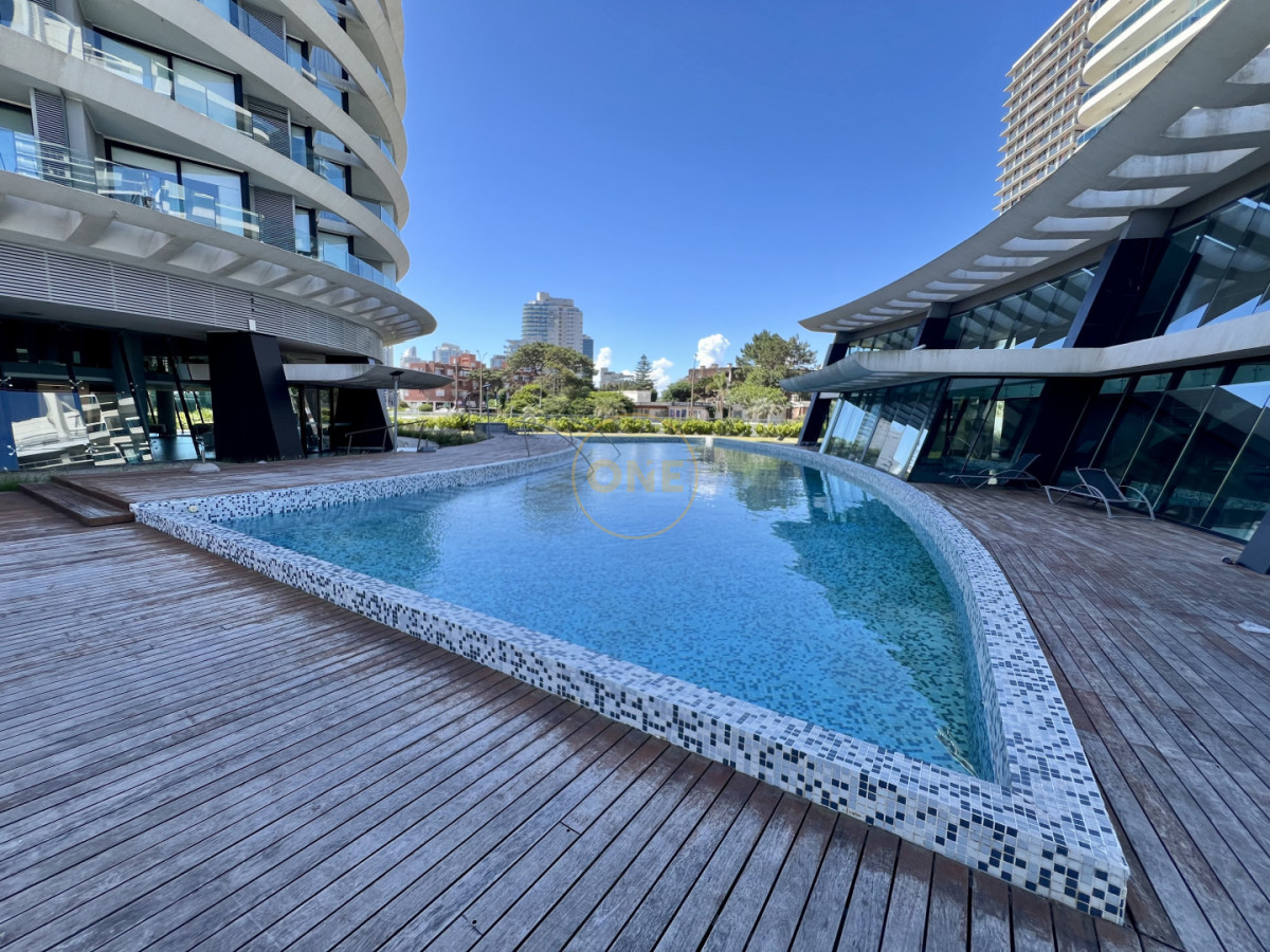 Apartamento ID.2029 - Apartamento 3 dormitorios en Suite Peninsula Punta del Este en venta