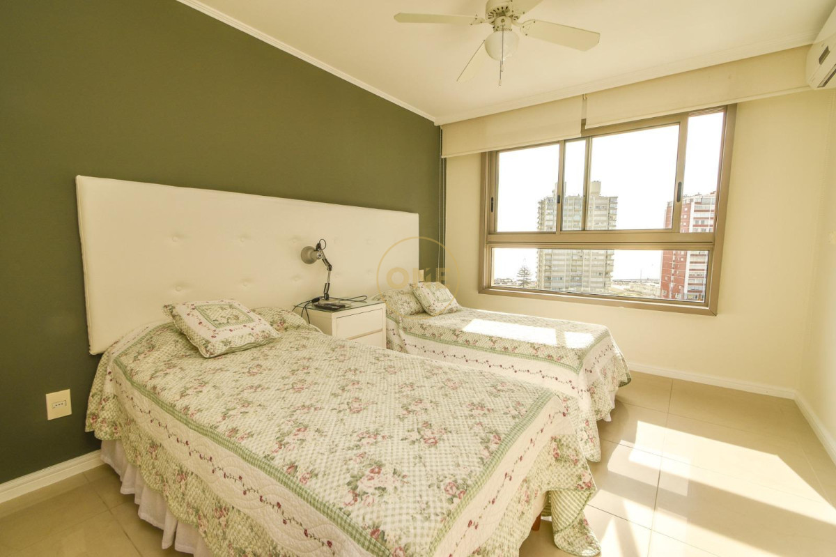 Apartamento ID.2080 - Apartamento 3 Dormitorios en Imperiale Torre II Punta del Este