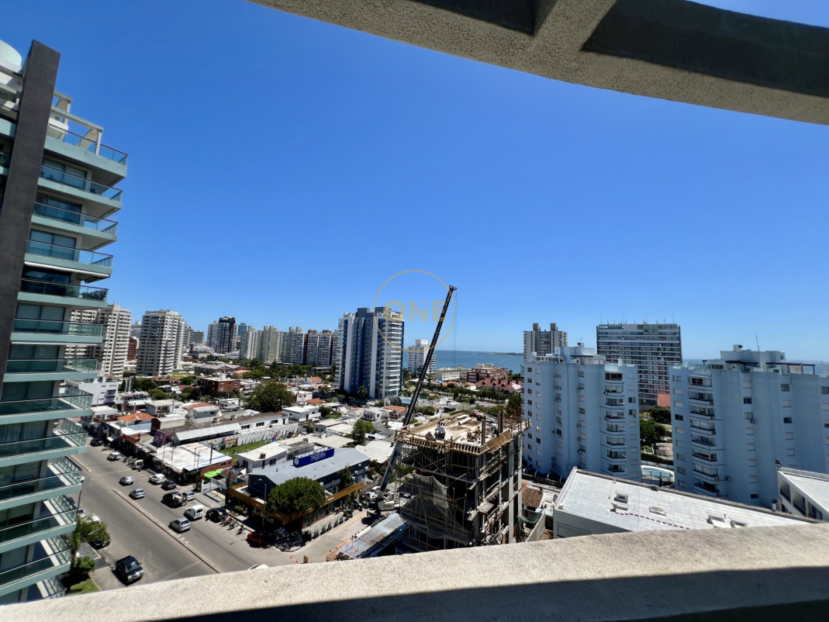 Apartamento ID.2029 - Apartamento 3 dormitorios en Suite Peninsula Punta del Este en venta