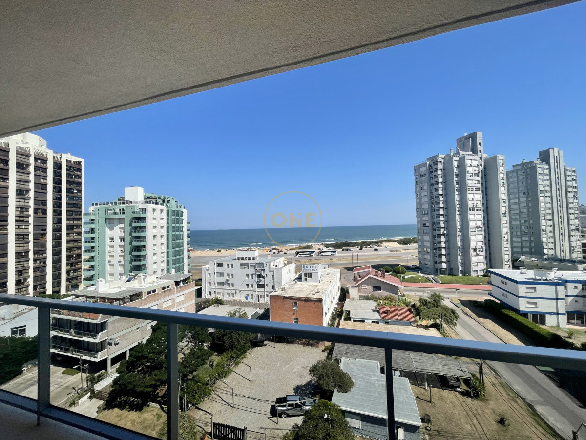 Apartamento ID.1674 - Venta Apartamento con vista al mar playa Brava Punta del Este 