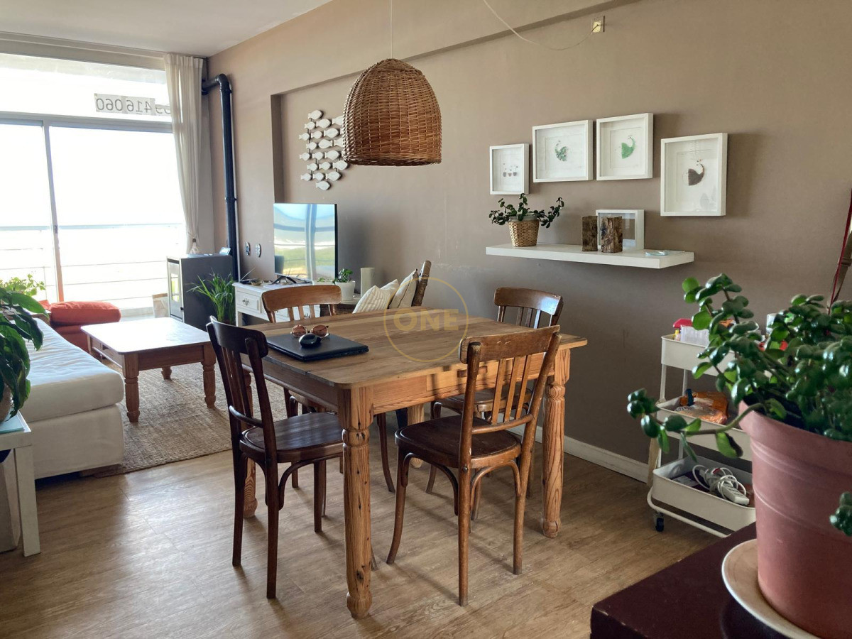 Apartamento ID.1952 - 2 dormitorios frente al mar playa brava