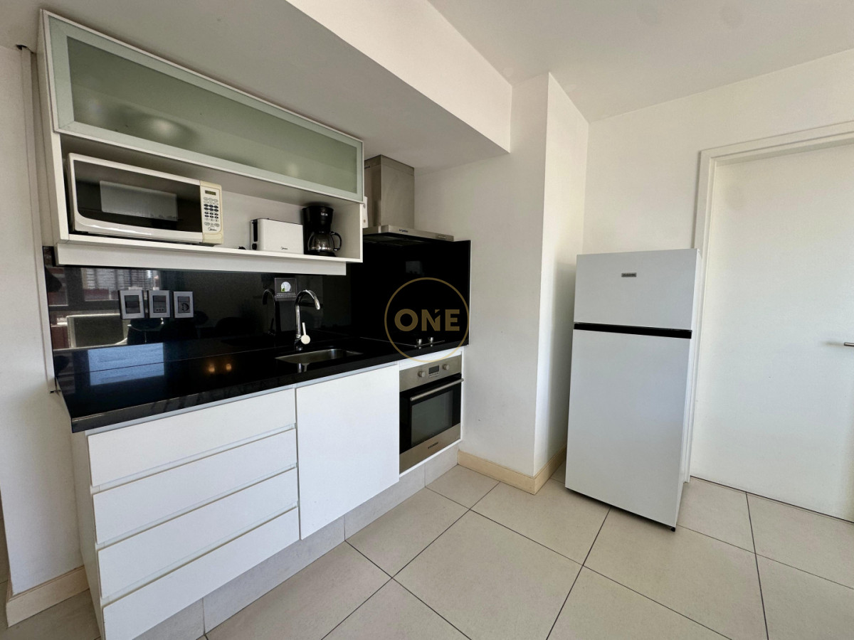 Apartamento ID.2076 - Cómodo apartamento en Península Punta del Este en venta