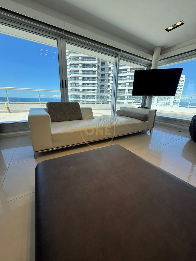 Apartamento ID.1957 - PENTHOUSE en la Brava