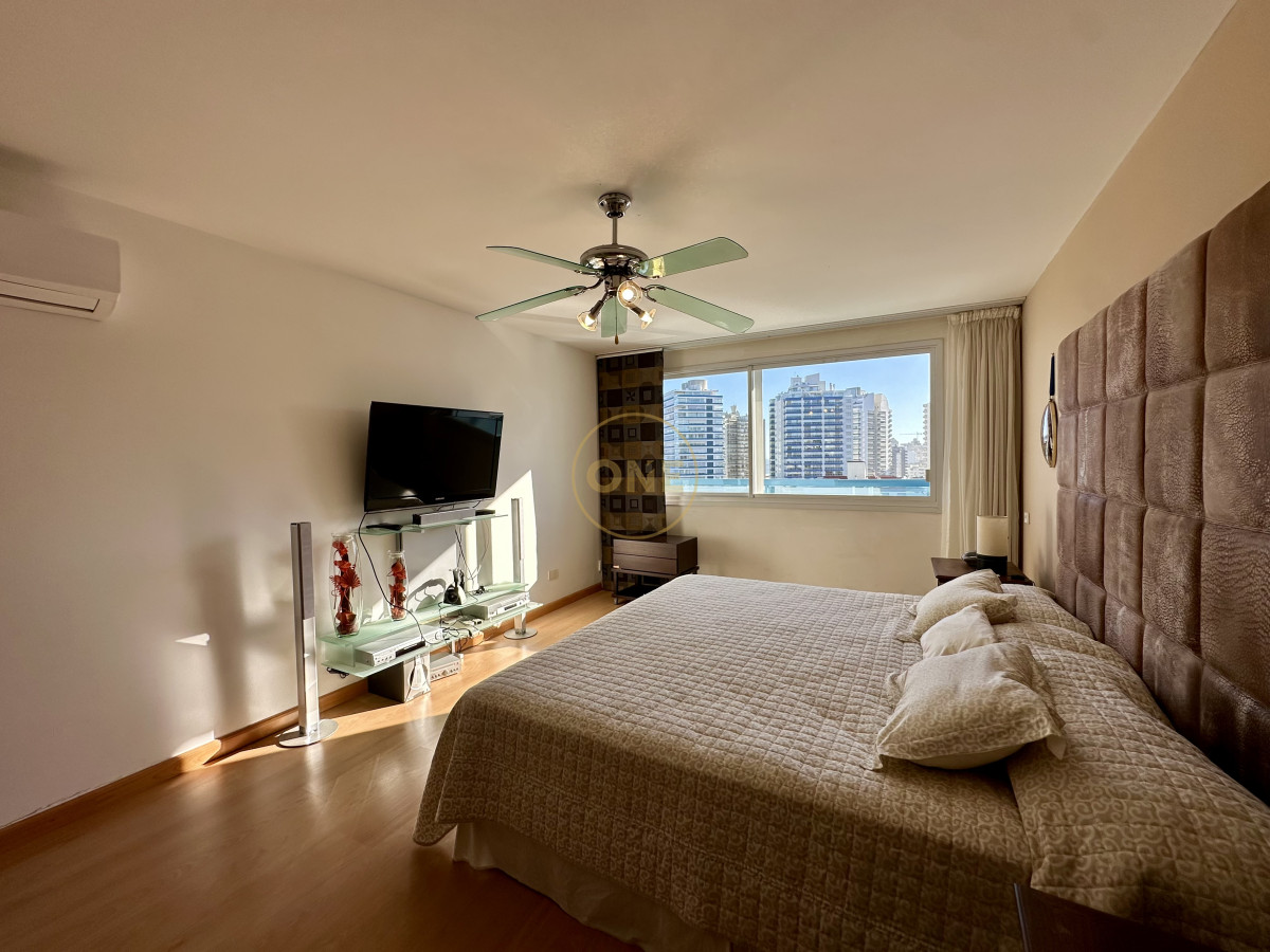 Apartamento ID.2021 - Apartamento en venta 3 Dormitorios playa Brava Punta del Este 