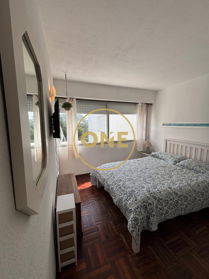 Apartamento ID.4 - Apartamento en alquiler anual en inmejorable ubicación 