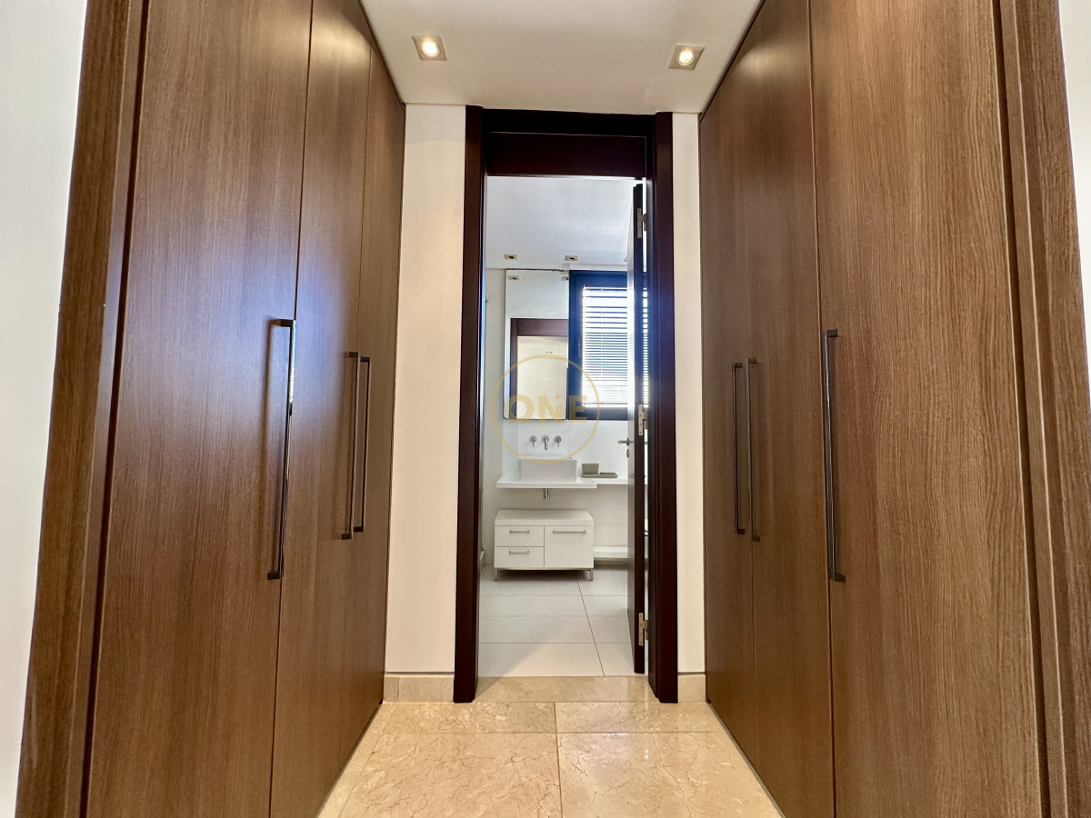 Apartamento ID.1809 - Le Bleu Penthouse frente al Puerto con el diseño de Carlos Ott