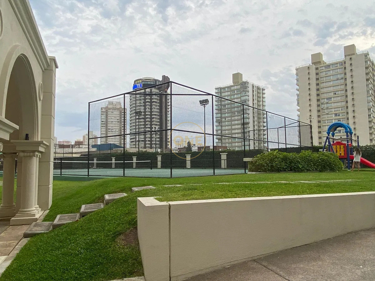 Apartamento ID.2080 - Apartamento 3 Dormitorios en Imperiale Torre II Punta del Este