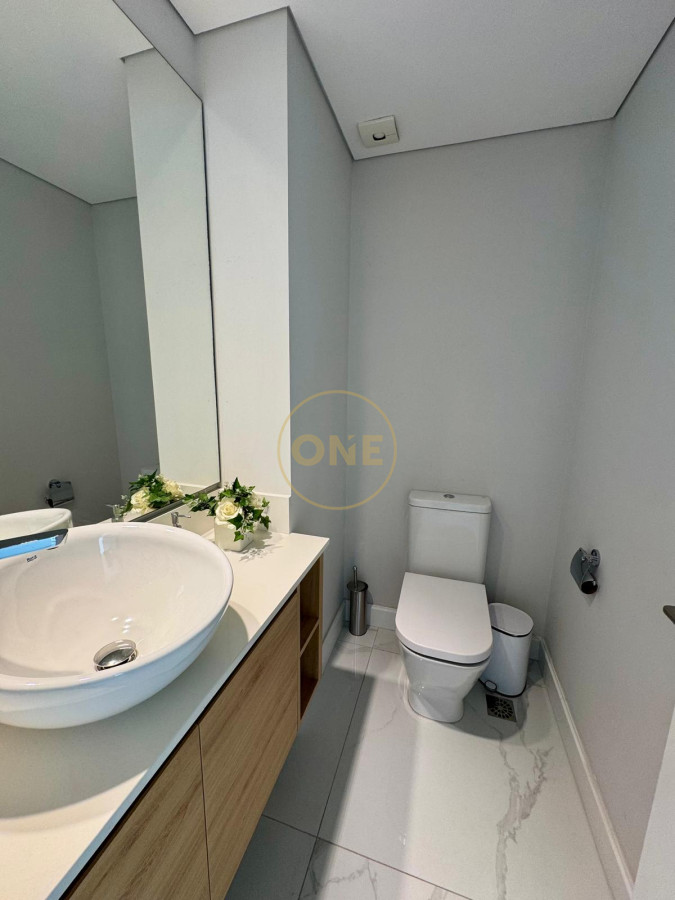 Apartamento ID.1636 - Venta apartamento 4 dormitorios Playa Mansa Punta del Este frente al mar