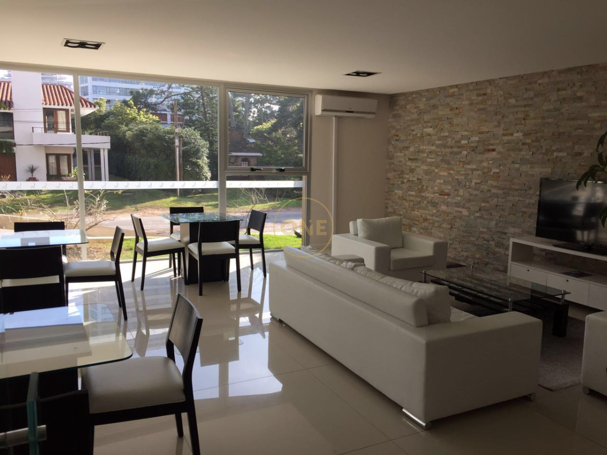Apartamento ID.1782 - Venta Apartamento playa Brava Vista al mar 2 Dormitorios 