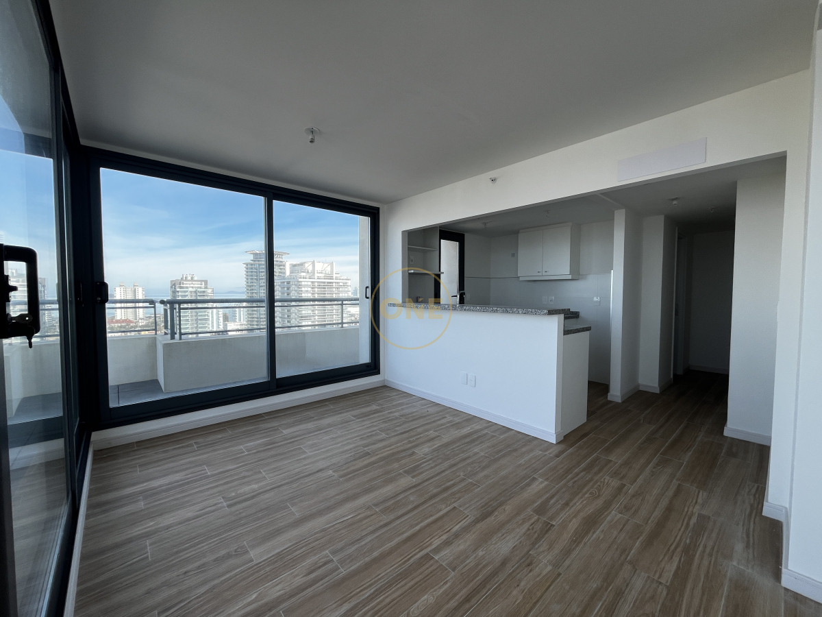 Apartamento ID.1928 - Penthouse 2 Dormitorios vista al mar, Brava parada 3