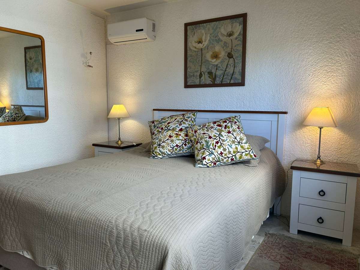 Apartamento ID.1555 - venta apartamento 3 dormitorios en Roosevelt - Punta del Este con terraza y parrillero