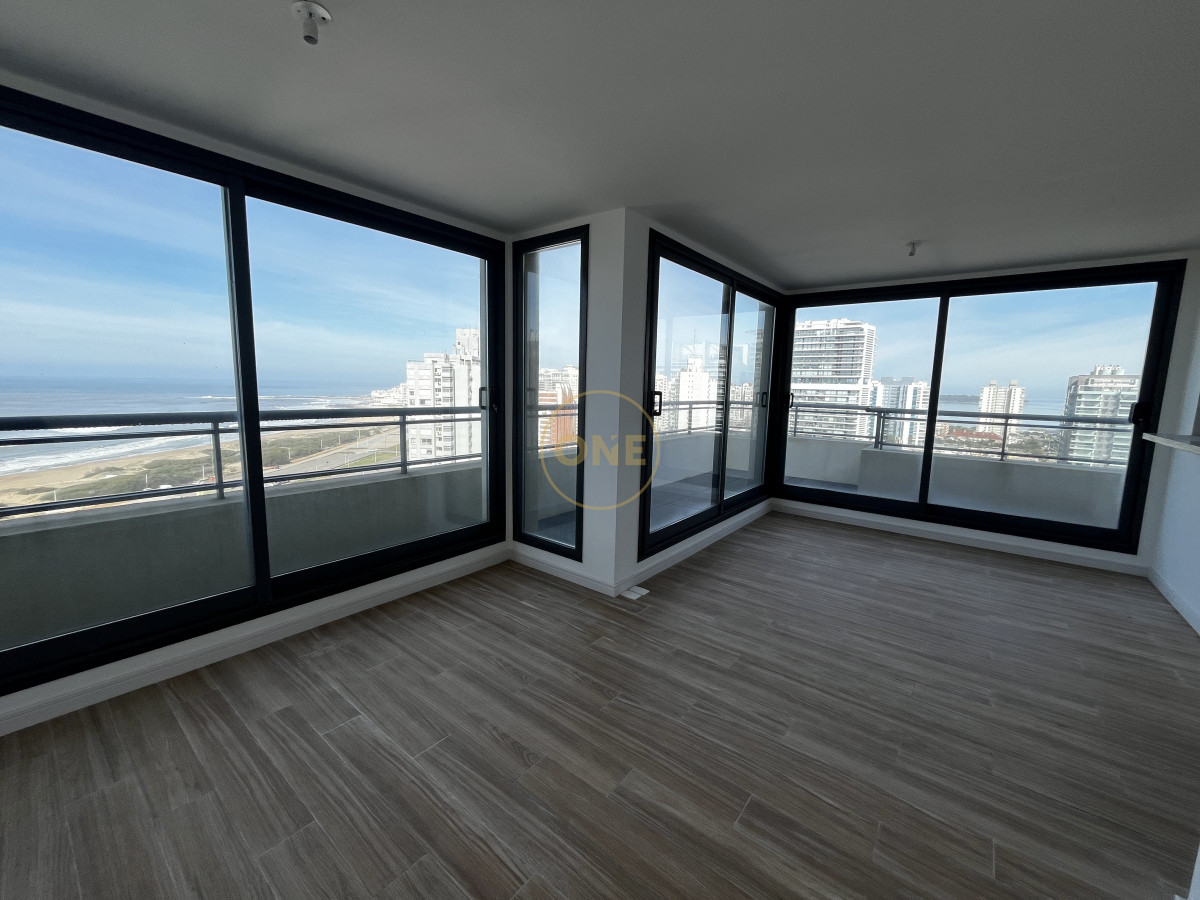 Apartamento ID.1928 - Penthouse 2 Dormitorios vista al mar, Brava parada 3