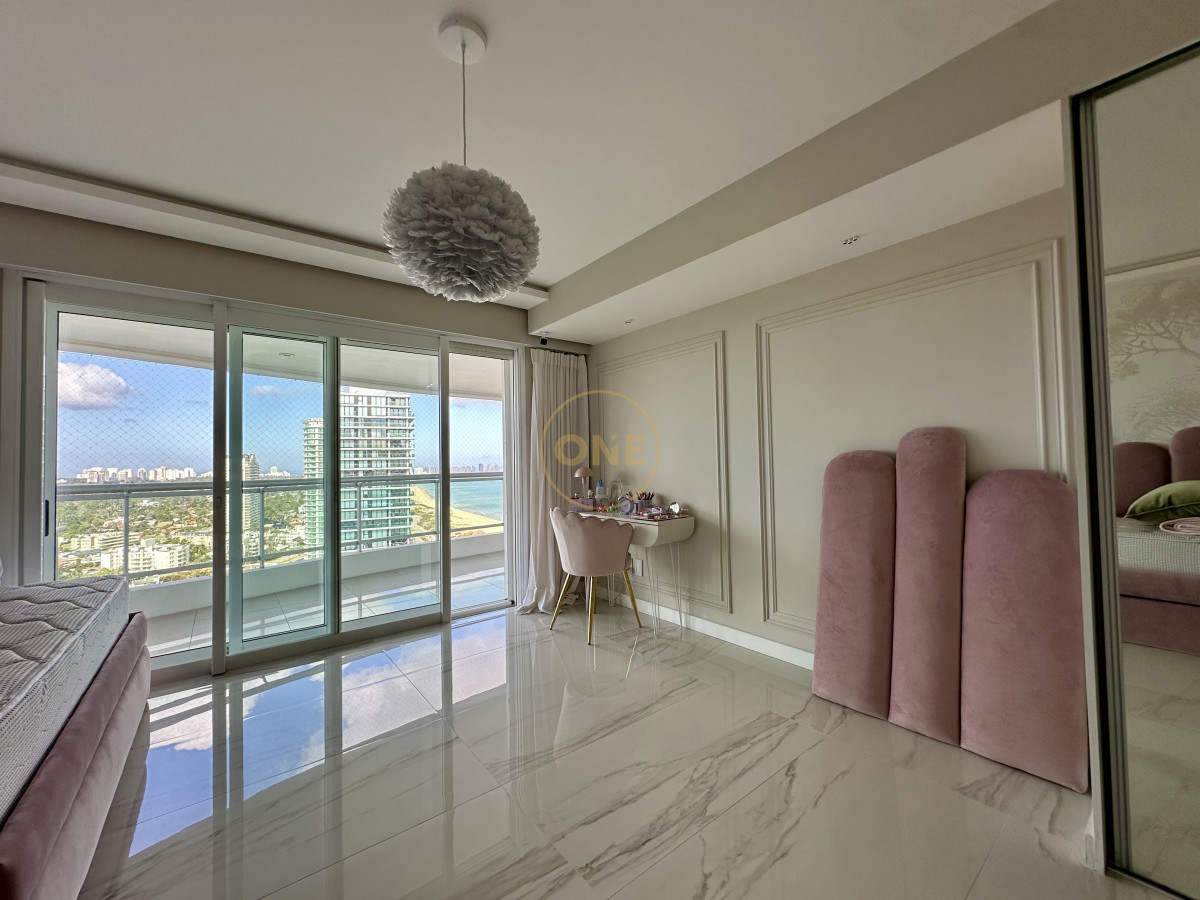 Apartamento ID.1885 - Apartamento en venta playa Mansa Punta del Este 