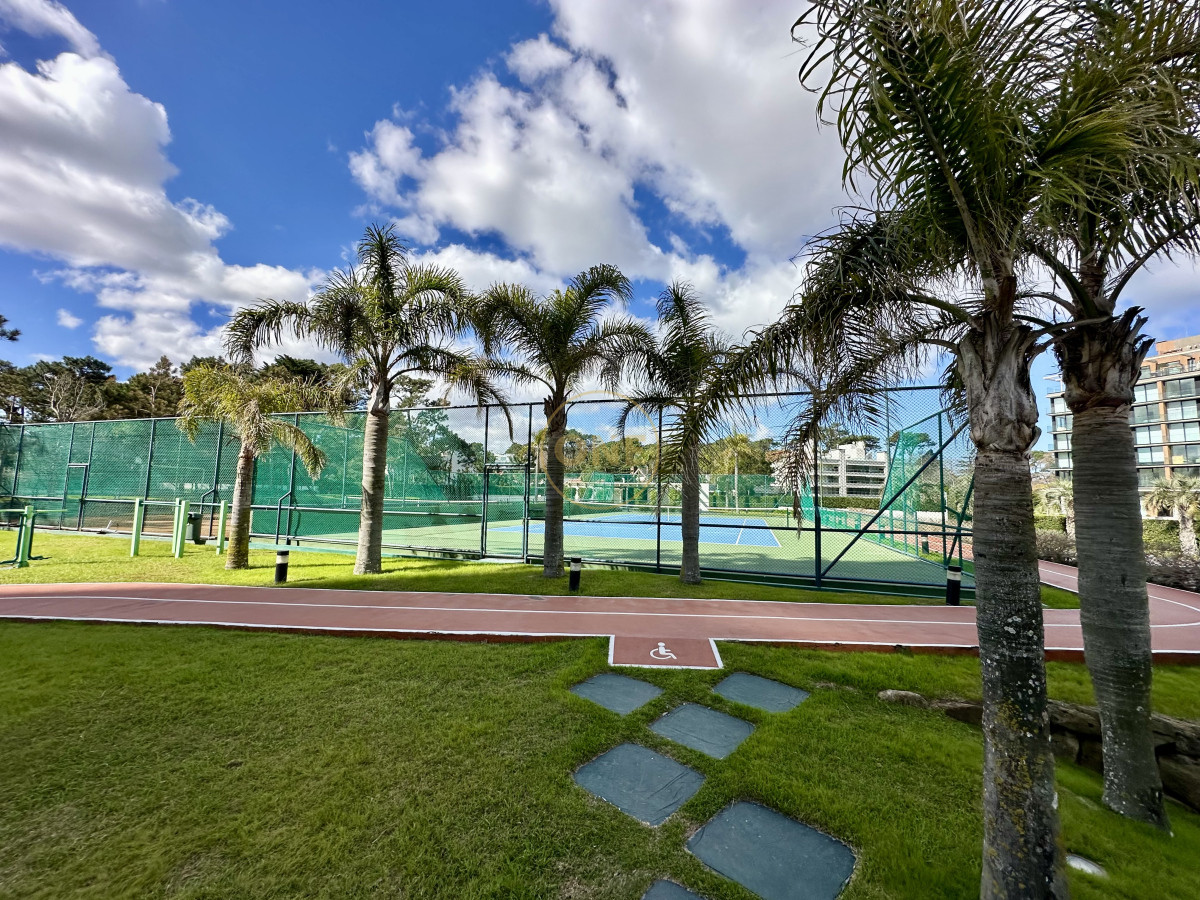 Apartamento ID.1885 - Apartamento en venta playa Mansa Punta del Este 