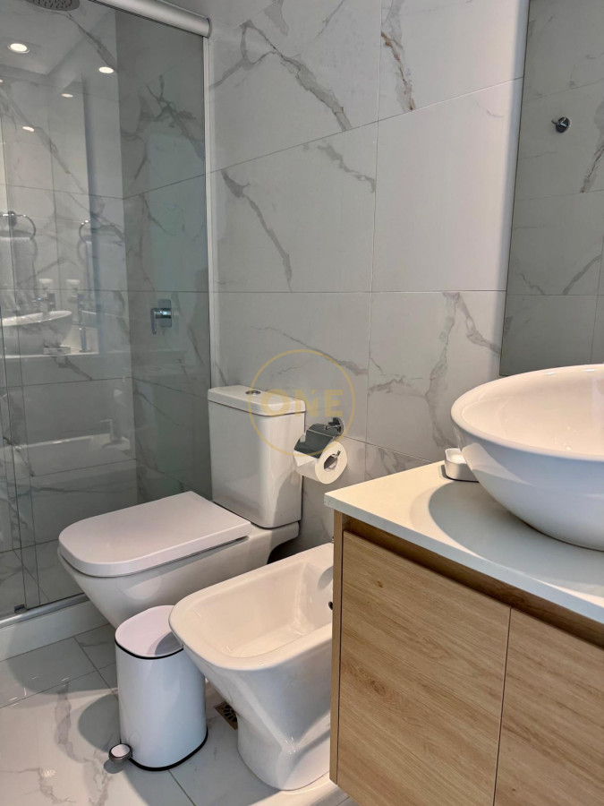 Apartamento ID.1636 - Venta apartamento 4 dormitorios Playa Mansa Punta del Este frente al mar