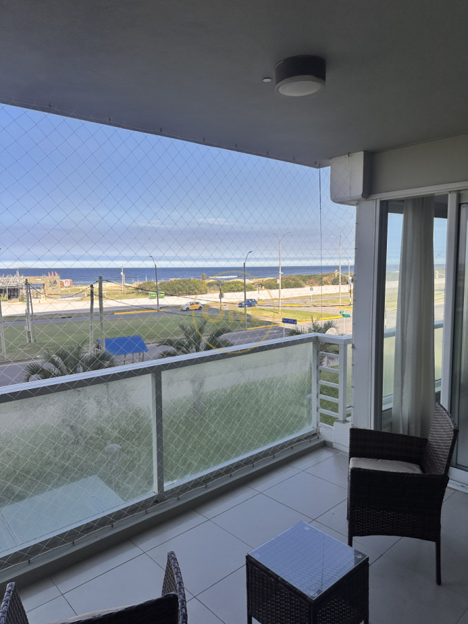 Apartamento ID.1653 - Venta apartamento 2 dormitorios mas servicio Playa Brava TORRE LE PARC I