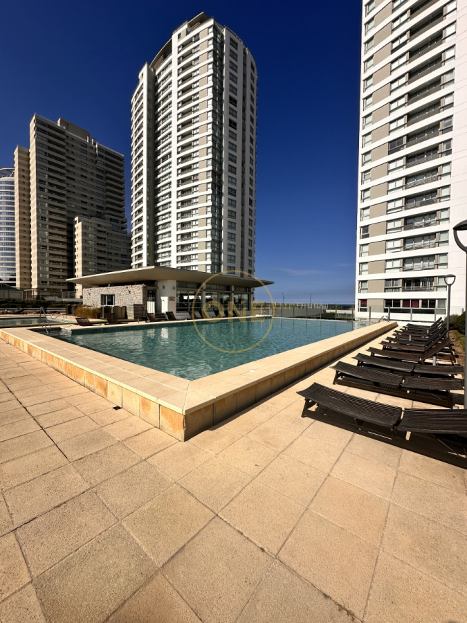 Apartamento ID.1653 - Venta apartamento 2 dormitorios mas servicio Playa Brava TORRE LE PARC I