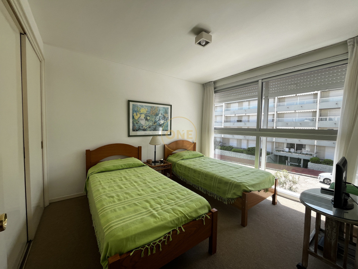 Apartamento ID.1955 - Apartamento con Vista Panorámica al Puerto de Punta del Este 