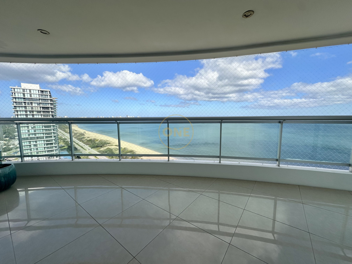 Apartamento ID.1885 - Apartamento en venta playa Mansa Punta del Este 