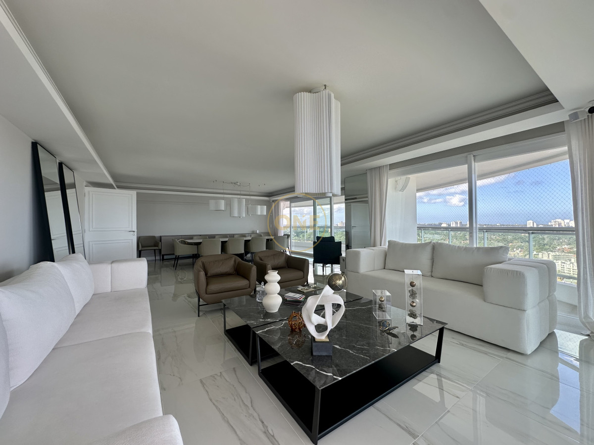 Apartamento ID.1885 - Apartamento en venta playa Mansa Punta del Este 