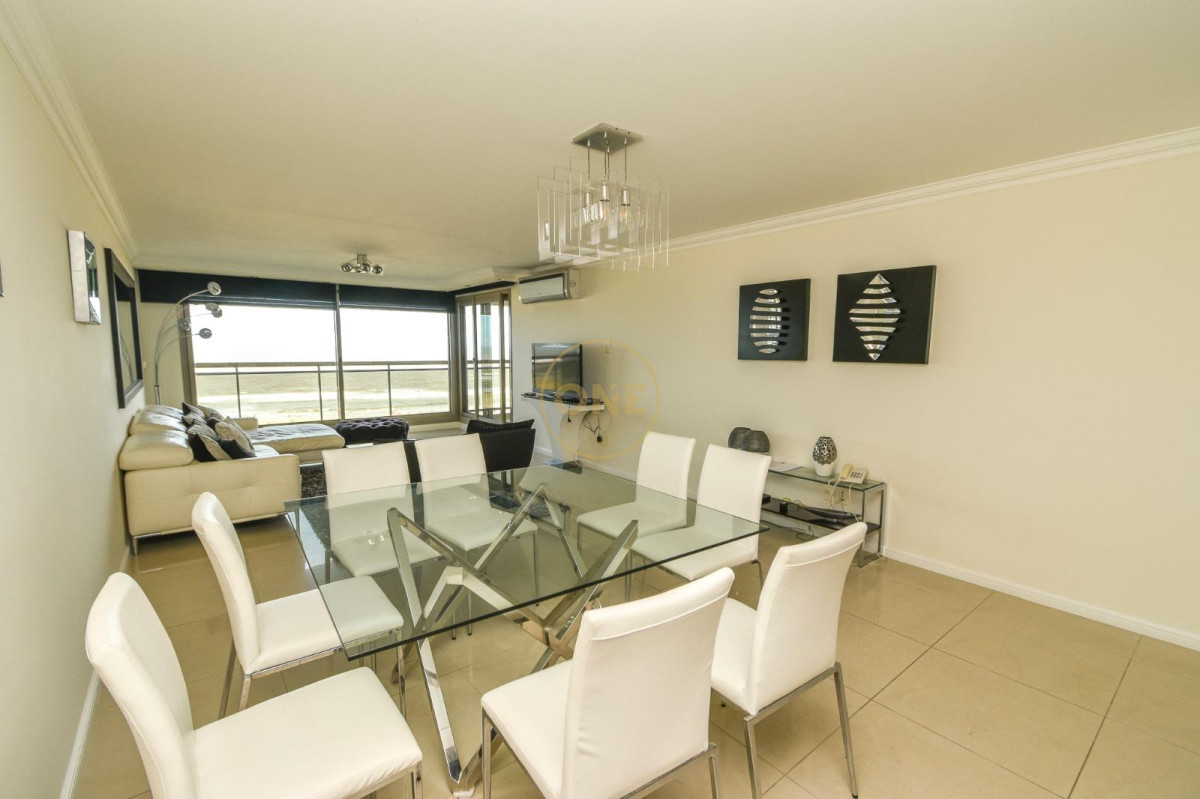 Apartamento ID.2080 - Apartamento 3 Dormitorios en Imperiale Torre II Punta del Este