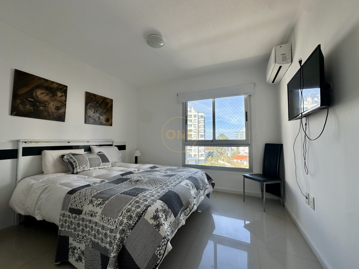 Apartamento ID.1782 - Venta Apartamento playa Brava Vista al mar 2 Dormitorios 