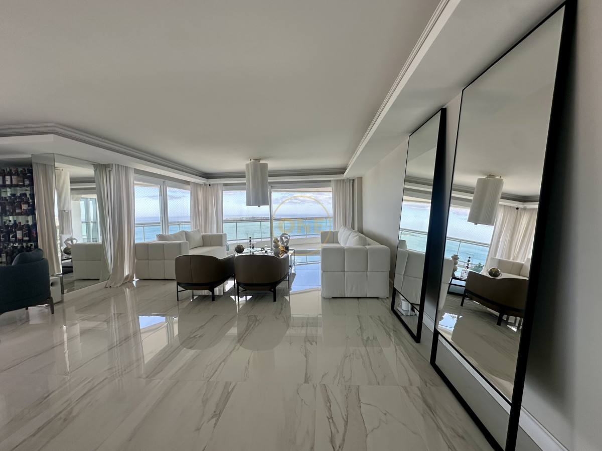 Apartamento ID.1885 - Apartamento en venta playa Mansa Punta del Este 