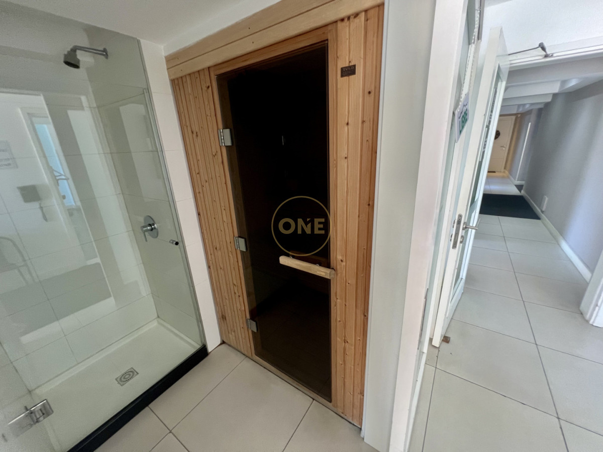 Apartamento ID.2076 - Cómodo apartamento en Península Punta del Este en venta