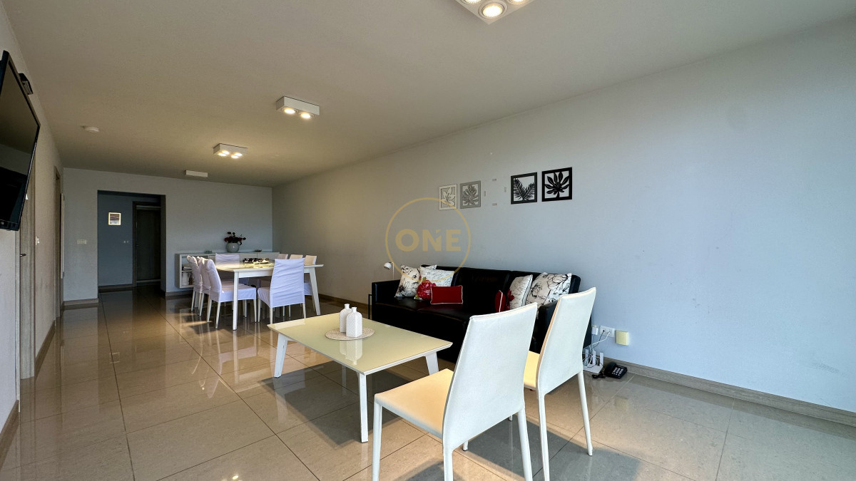 Apartamento ID.1663 - Venta Apartamento 2 Dormitorios playa Brava Punta del Este 