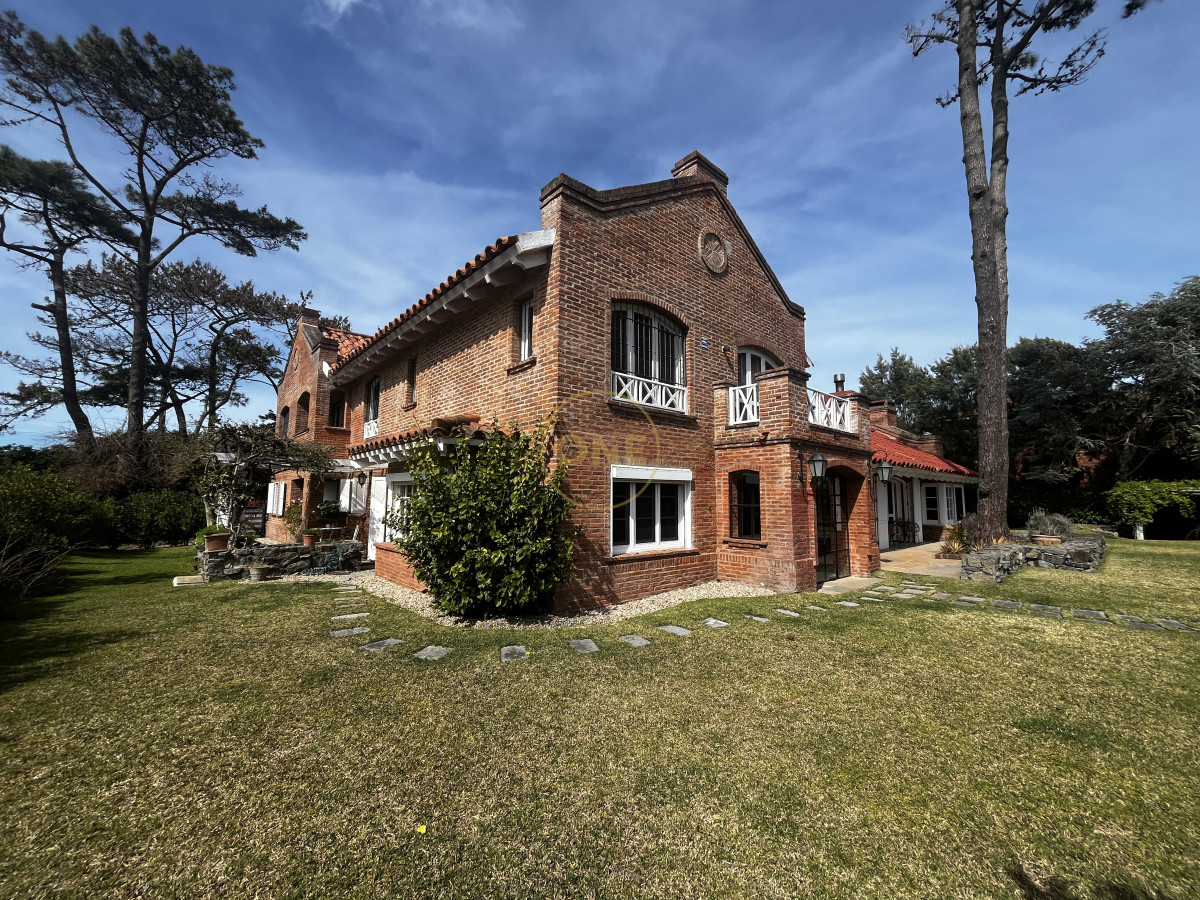 Casa ID.1910 - ALQUILER Residencia premium en San Rafael temporada 2026
