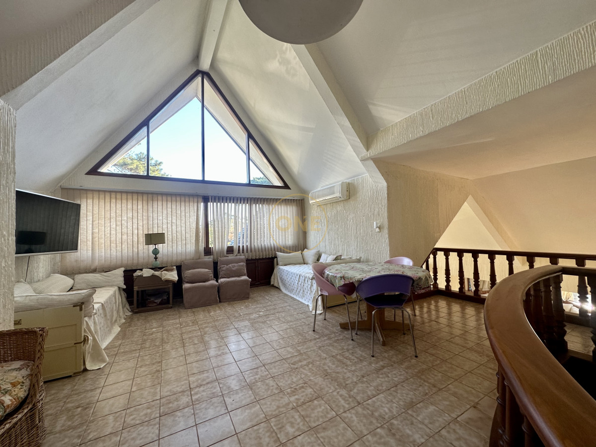 Casa ID.1972 - Casa en venta en Lugano Punta del Este 5 Dormitorios 