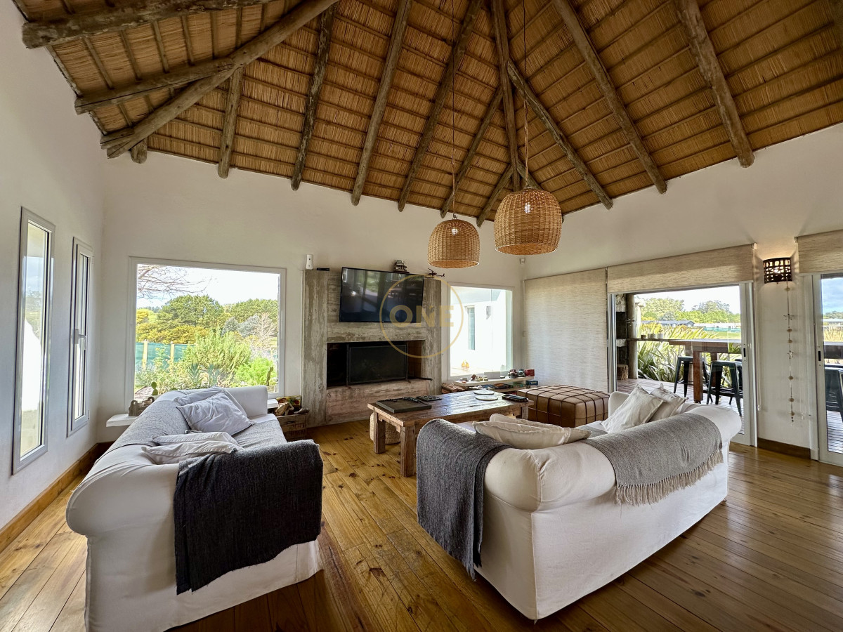 Casa ID.1951 - Casa en alquiler Pueblomio Manantiales 3 Dormitorios 