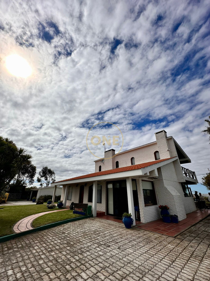Casa ID.1920 - EXELENTE PROPIEDAD EN BARRA DE PORTEZUELO