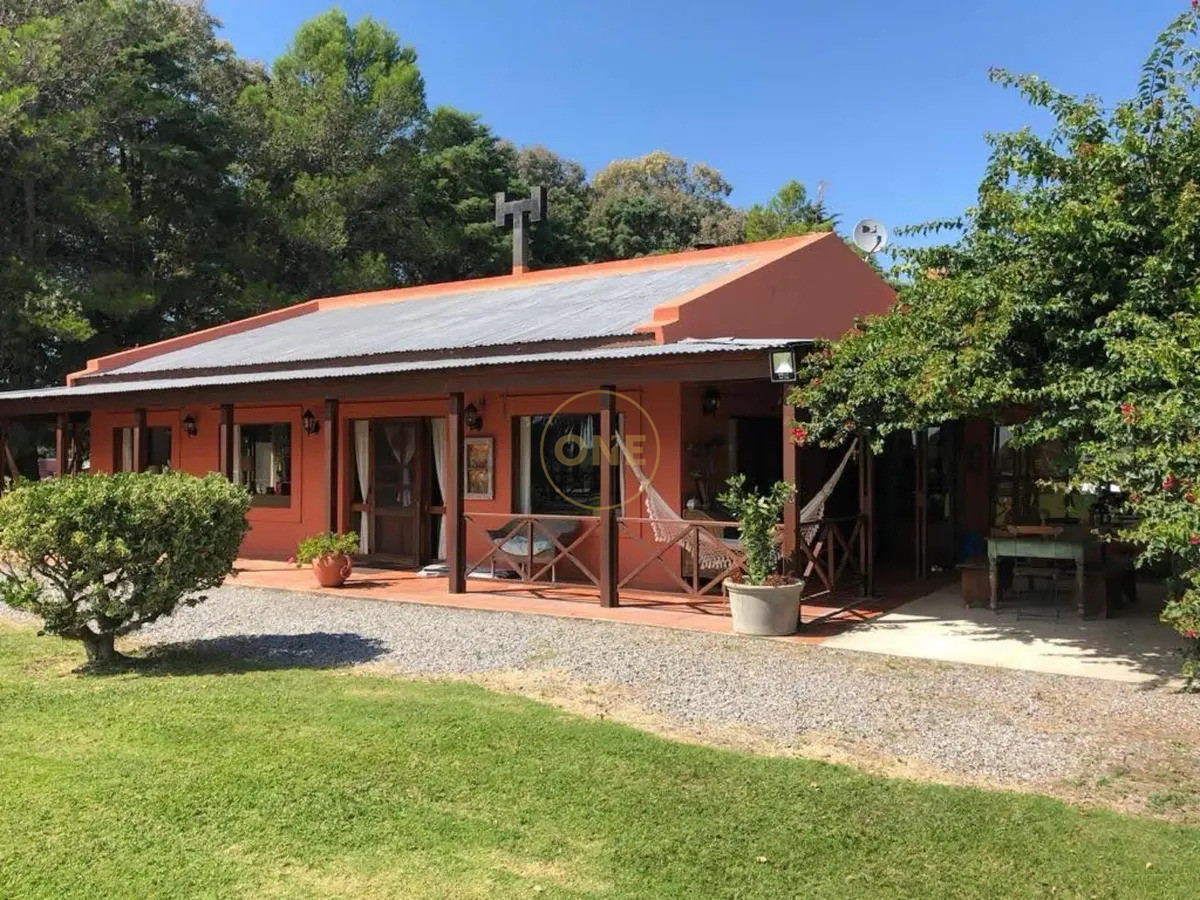 Casa ID.2243 - Excelente Casa De Campo A 6 Km De La Ciudad De Colonia