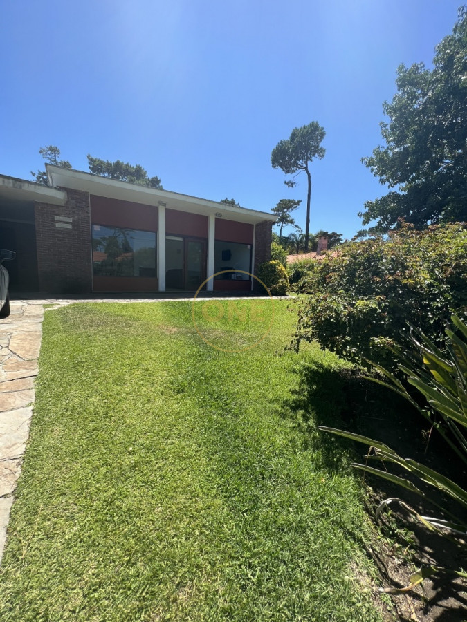 casa, alquiler , 4 dormitorios piscina climatizada , mansa , punta del este  - rog1134c
