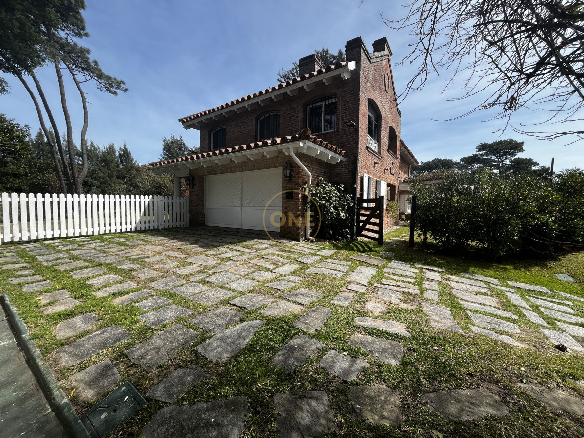 Casa ID.1910 - ALQUILER Residencia premium en San Rafael temporada 2026