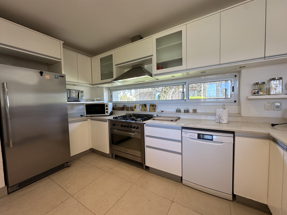 Casa ID.1950 - Casa en Alquiler por temporada de 5 Dormitorios Pueblo Mio Manantiales 