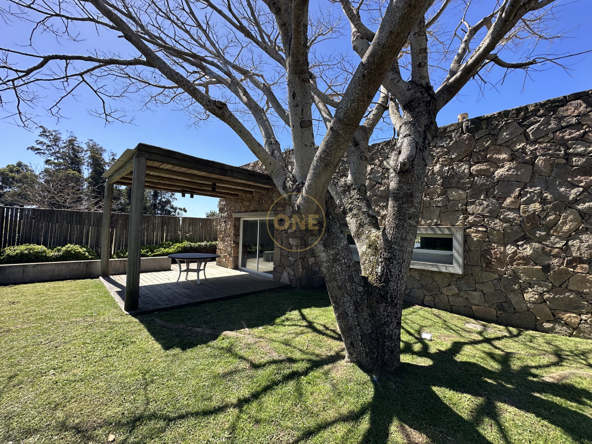 Casa ID.1950 - Casa en Alquiler por temporada de 5 Dormitorios Pueblo Mio Manantiales 