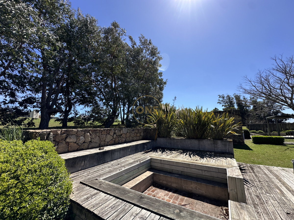 Casa ID.1950 - Casa en Alquiler por temporada de 5 Dormitorios Pueblo Mio Manantiales 