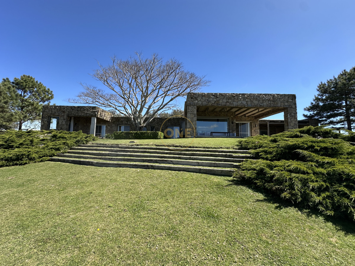 Casa ID.1950 - Casa en Alquiler por temporada de 5 Dormitorios Pueblo Mio Manantiales 