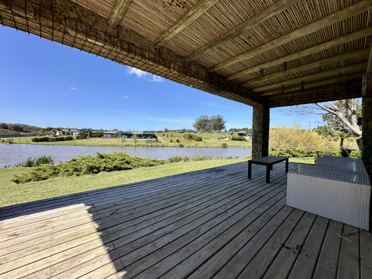 Casa ID.1950 - Casa en Alquiler por temporada de 5 Dormitorios Pueblo Mio Manantiales 