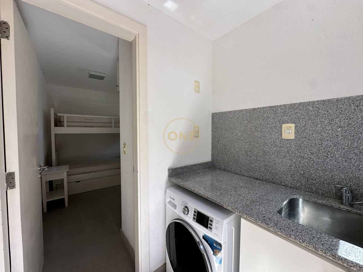 Casa ID.1950 - Casa en Alquiler por temporada de 5 Dormitorios Pueblo Mio Manantiales 