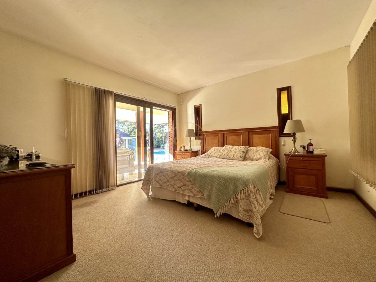 Casa ID.1972 - Casa en venta en Lugano Punta del Este 5 Dormitorios 